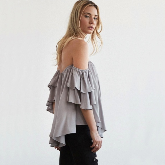 Noa Elle Off The Shoulder Ruffle Sleeve Top Cold - Picture 3 of 5